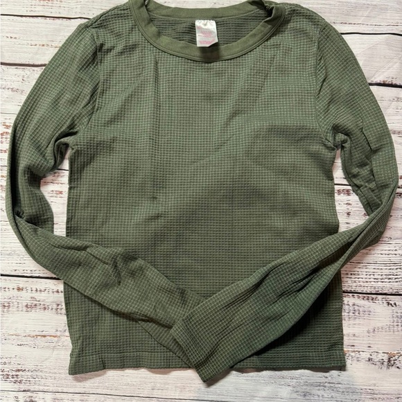 No Boundaries Other - Olive Green Long Sleeve Top